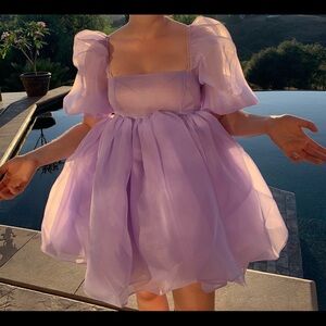 ALMOST BRAND NEW SELKIE PUFF DRESS LILAC SIZE SMALL